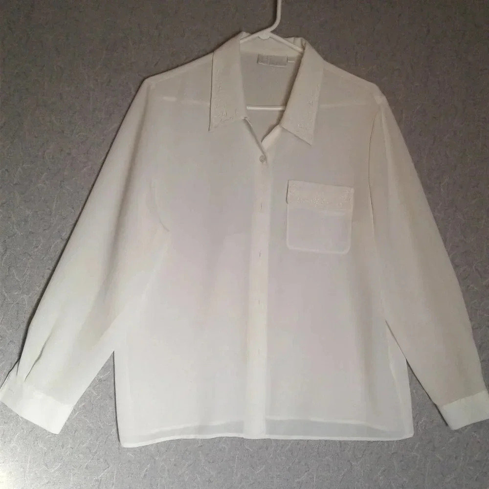 Women's Creamy White Polyester Embroidered  Blouse. Size 12